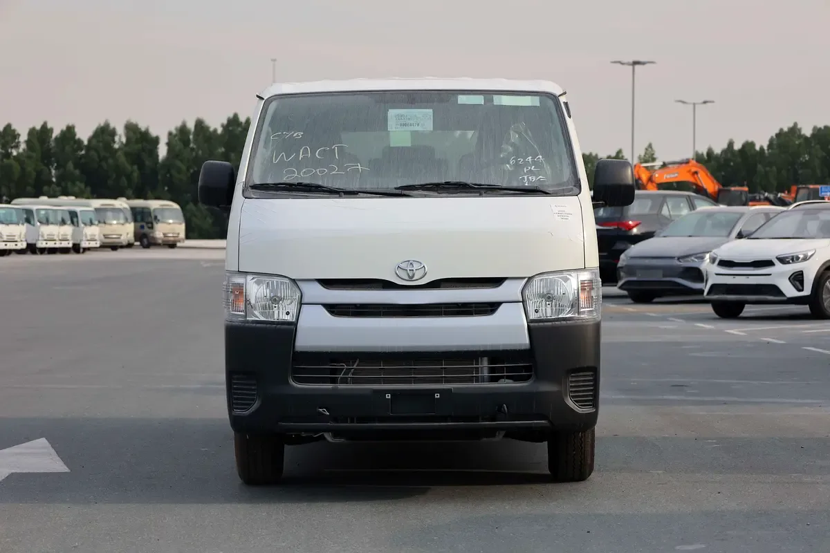 Toyota Hiace 2.5 MT (101 hp) - 2