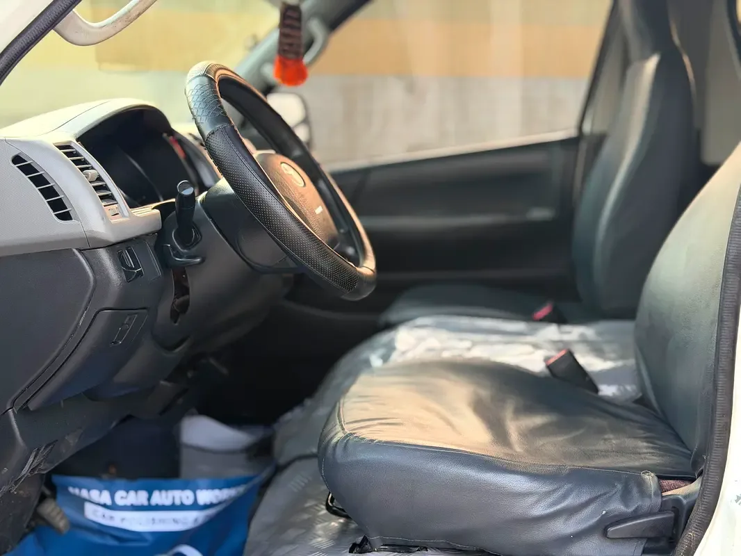 Toyota Hiace 2.7 AT L3H3 (151 hp) - 12