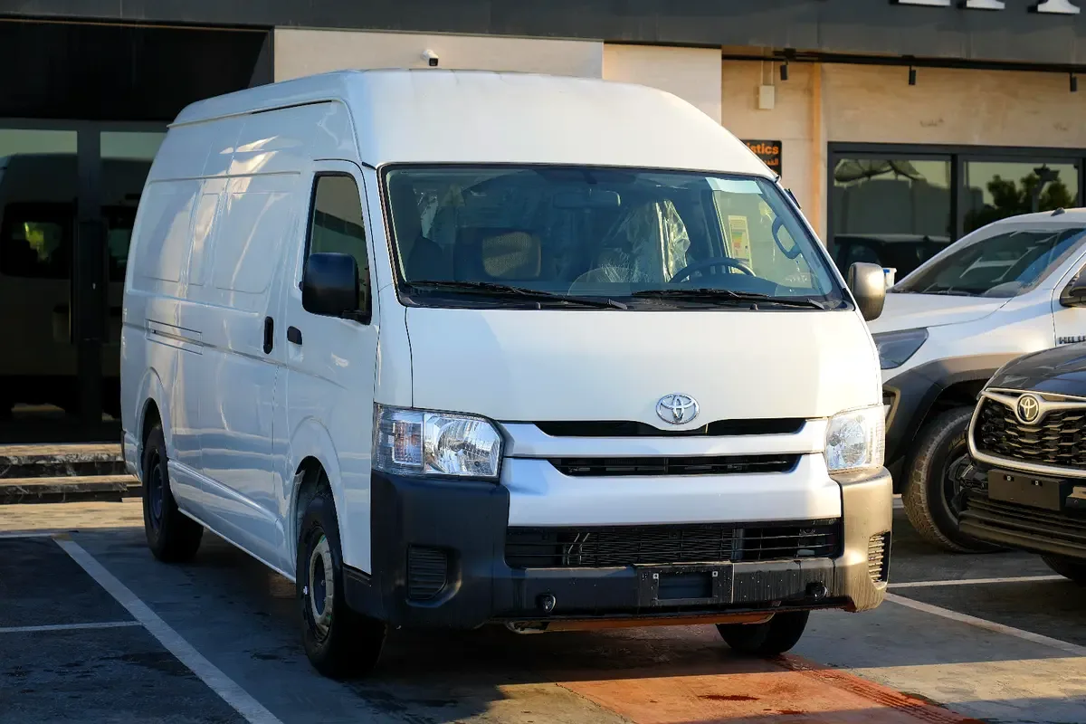 Toyota Hiace 2.7 MT (151 hp)