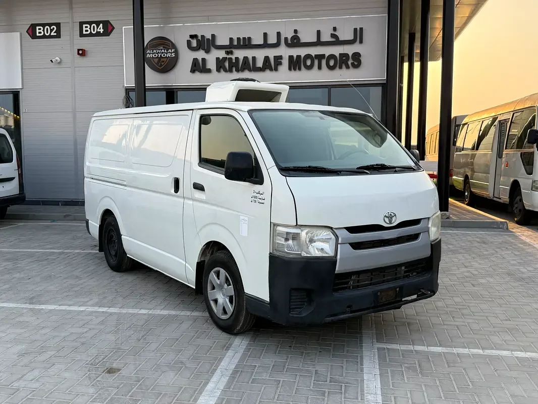 Toyota Hiace 2.7 MT (151 hp)