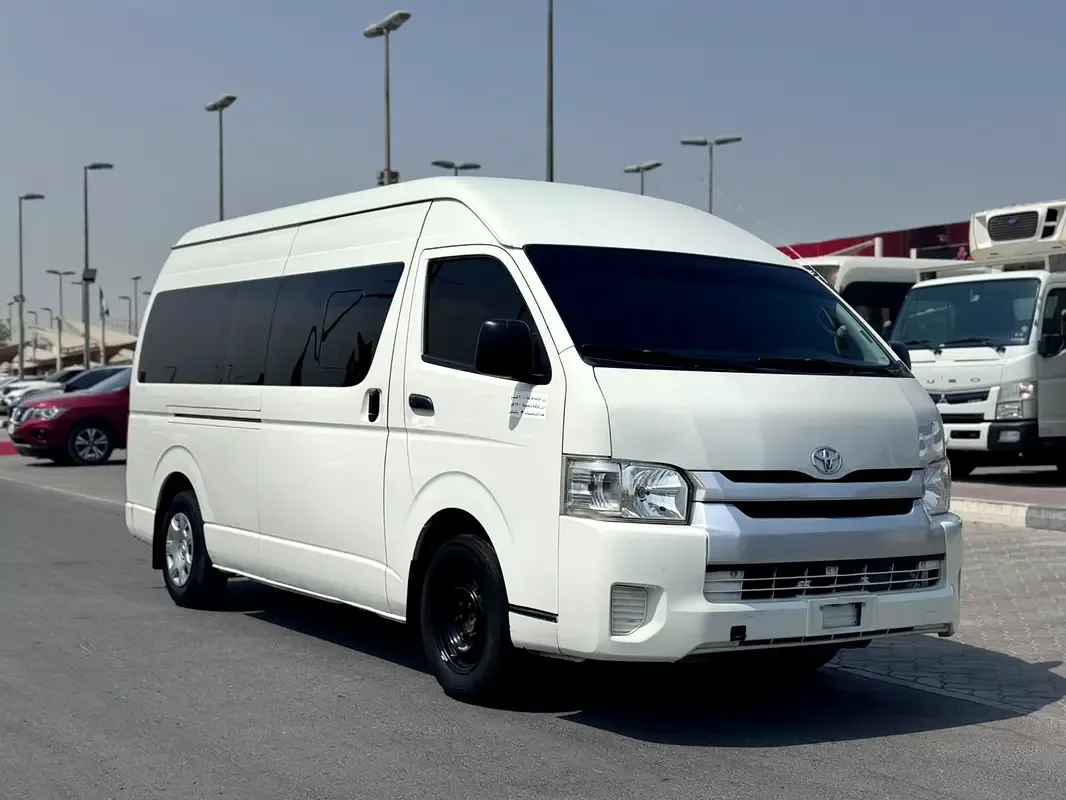Toyota Hiace 2.7 MT (151 hp)