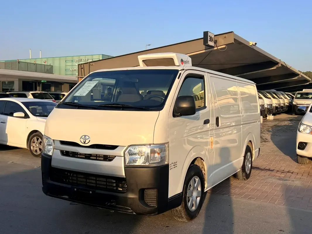 Toyota Hiace 2.7 MT (151 حصان) - 3