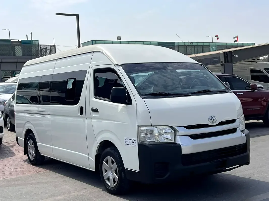 Toyota Hiace 2.7 MT (151 hp)