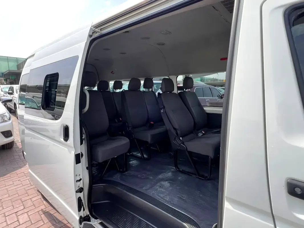 Toyota Hiace 2.7 MT (151 حصان) - 9