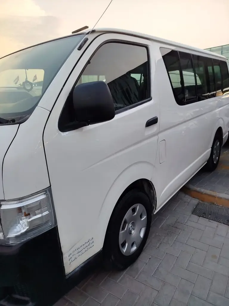 Toyota Hiace 2.7 MT (151 حصان) - 6