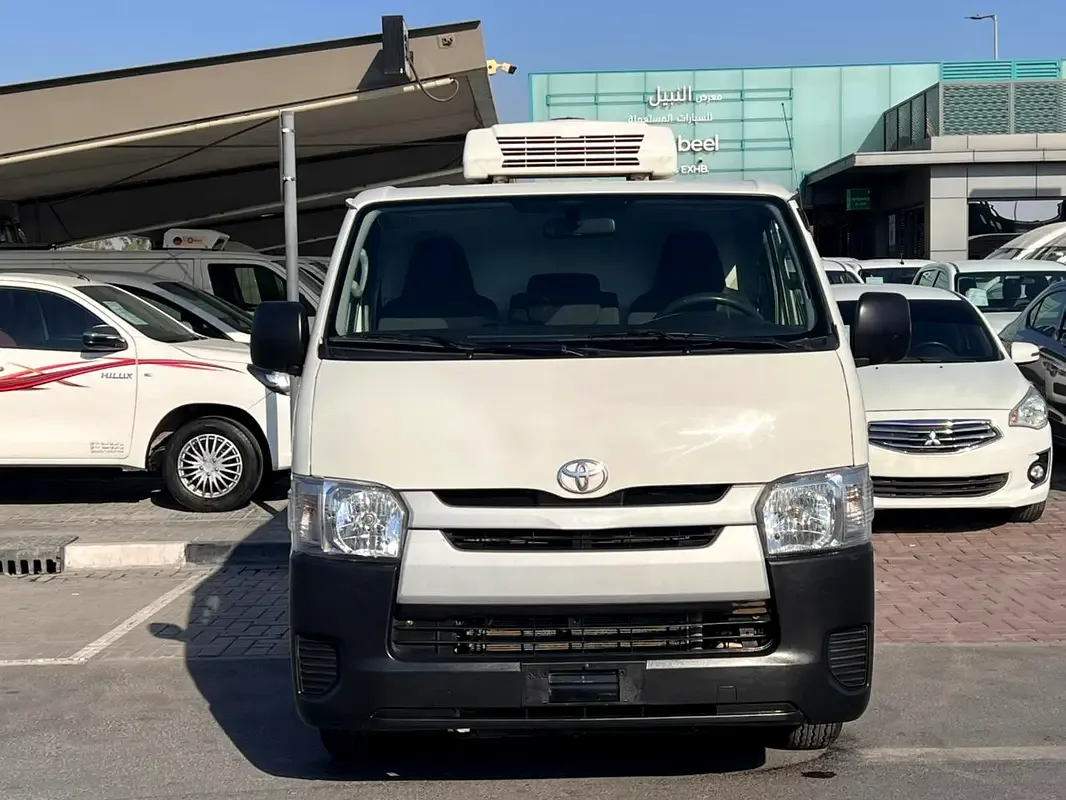 Toyota Hiace 2.7 MT (151 hp) - 2