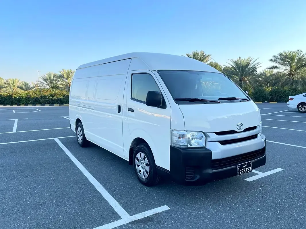 Toyota Hiace 2.7 MT (151 hp)