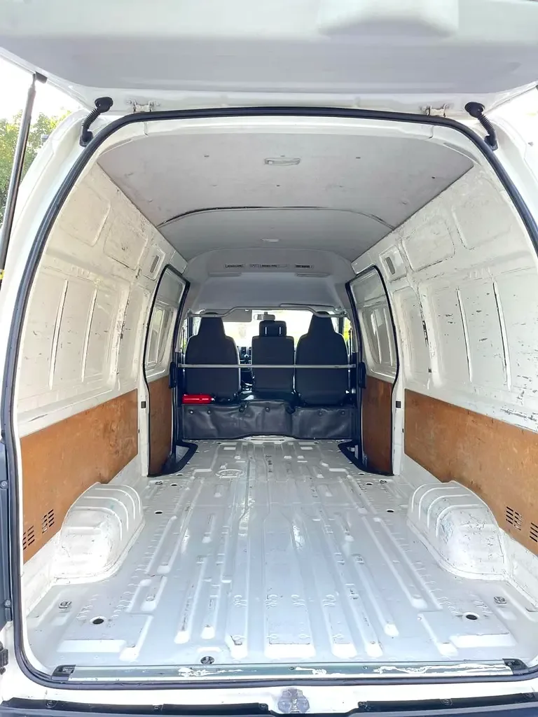 Toyota Hiace 2.7 MT (151 حصان) - 8