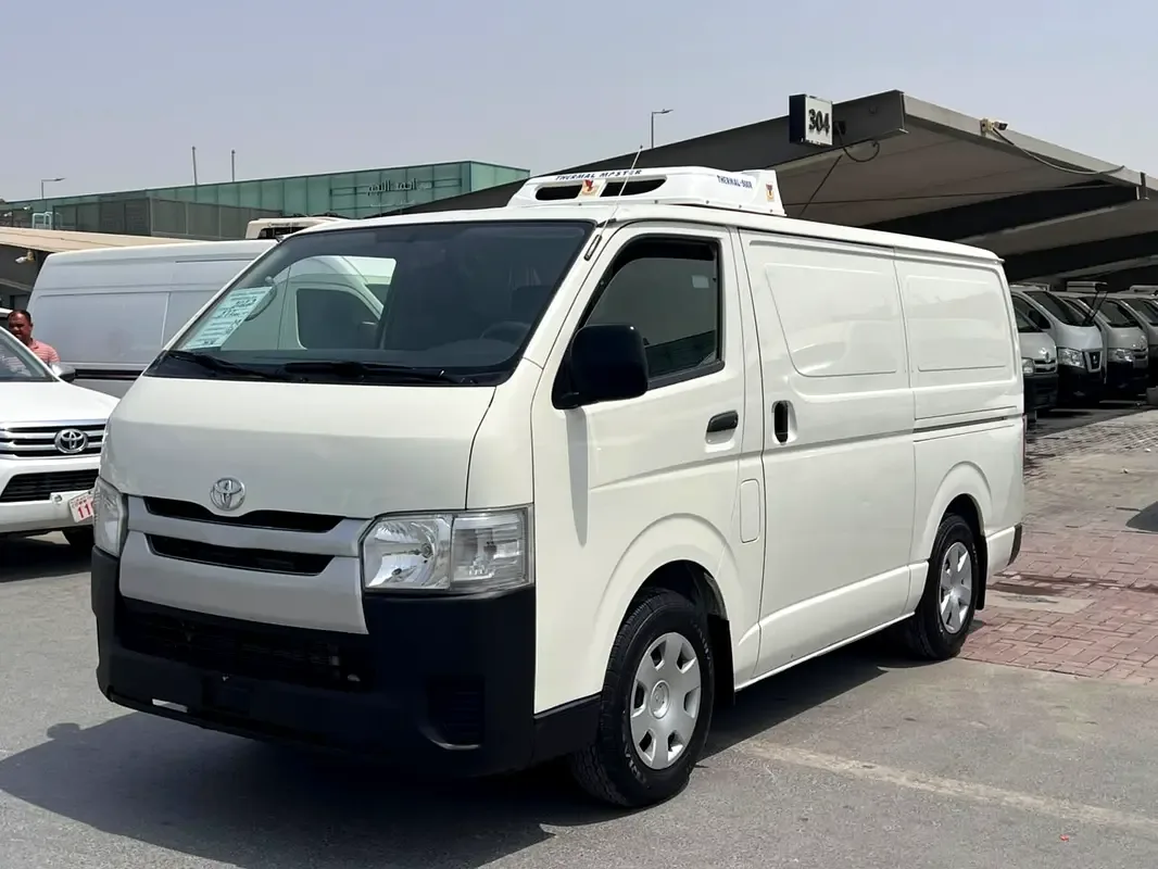 Toyota Hiace 2.7 MT (151 حصان) - 3