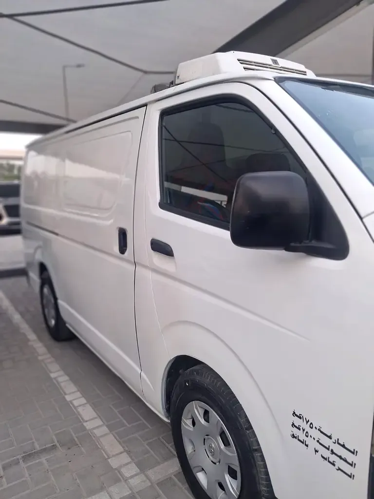 Toyota Hiace 2.7 MT (151 حصان) - 7