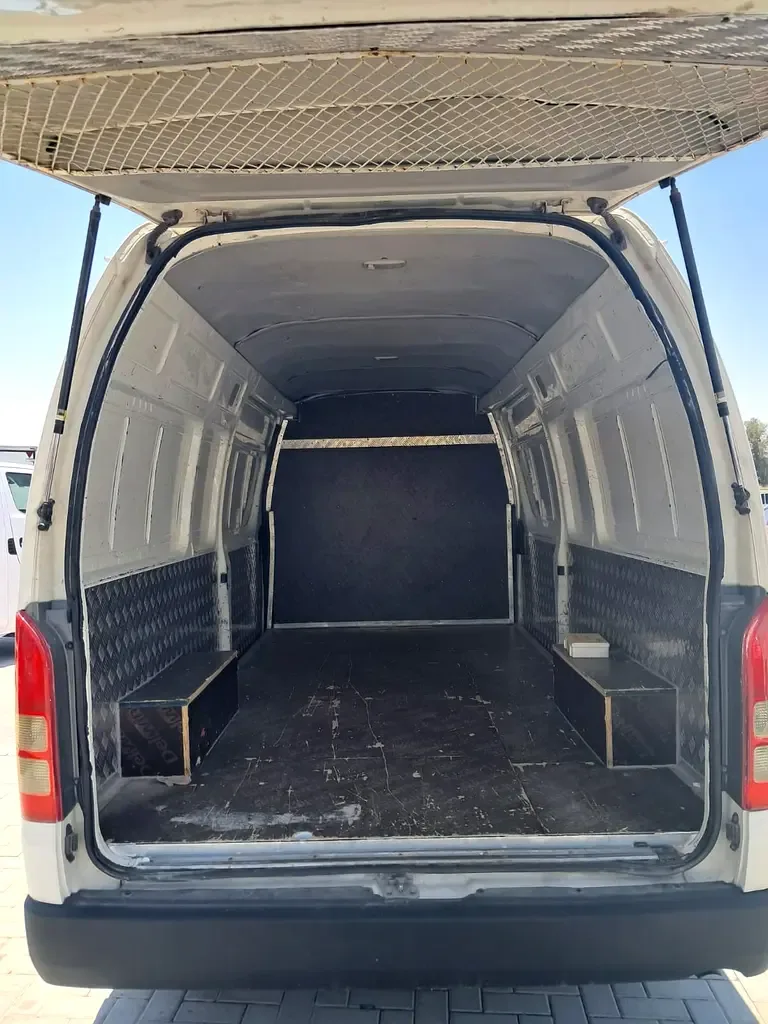 Toyota Hiace 2.7 MT (151 hp) - 7