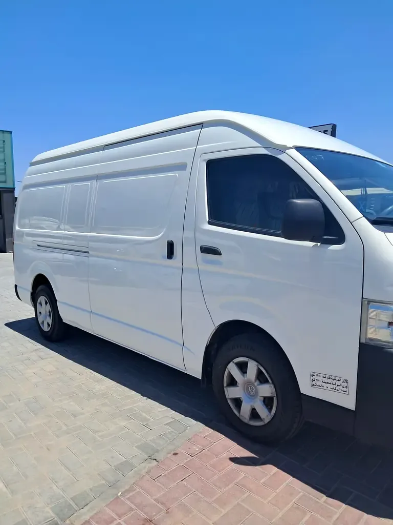 Toyota Hiace 2.7 MT (151 hp) - 8