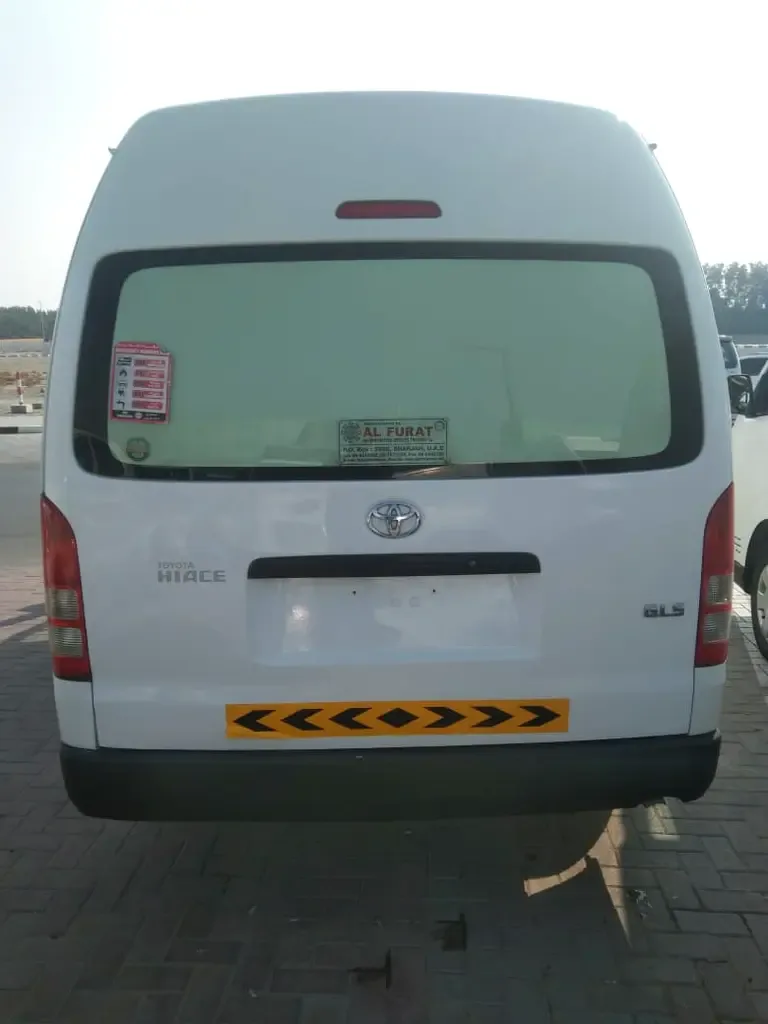 Toyota Hiace 2.7 MT (151 hp) - 2