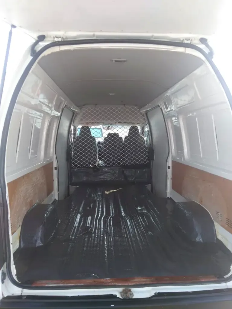 Toyota Hiace 2.7 MT (151 hp) - 4