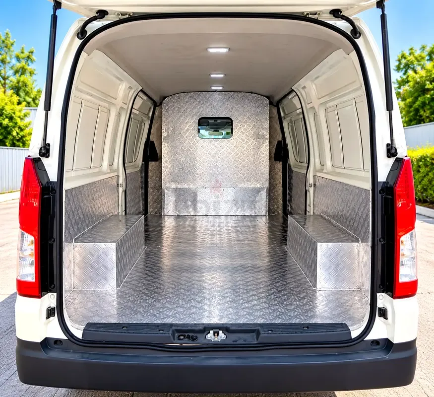 Toyota Hiace 2.7 MT (151 hp) - 5