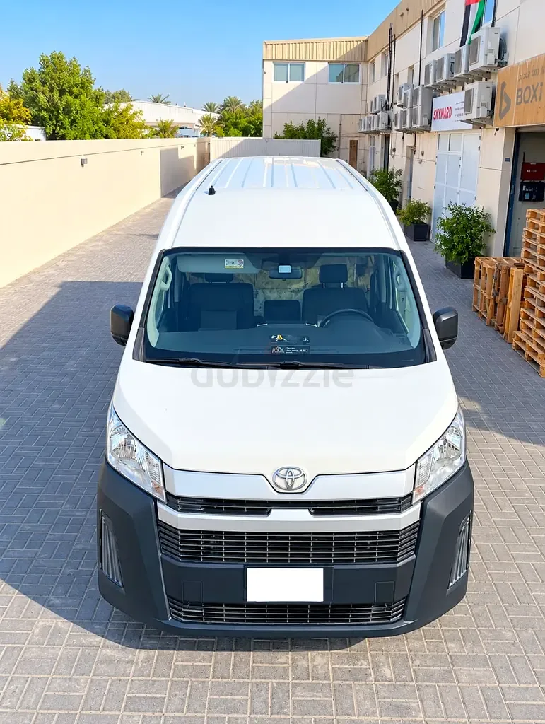 Toyota Hiace 2.7 MT (151 hp) - 7