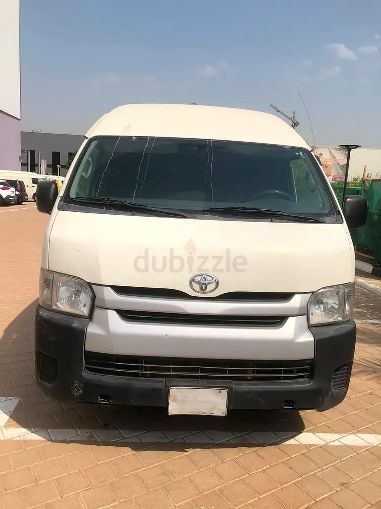 Toyota Hiace 2.7 MT (151 hp)