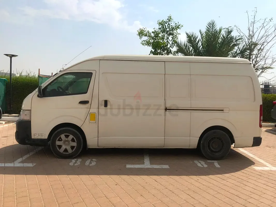 Toyota Hiace 2.7 MT (151 hp) - 4