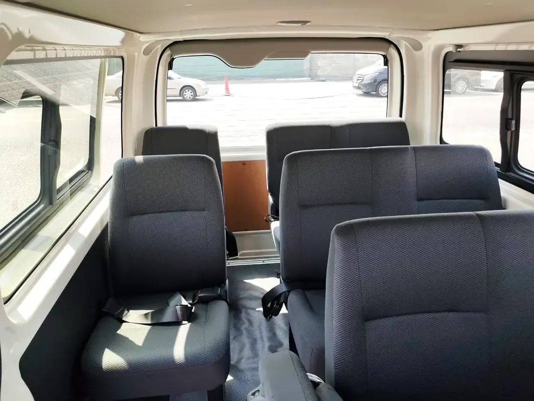 Toyota Hiace 2.7 MT (151 حصان) - 17
