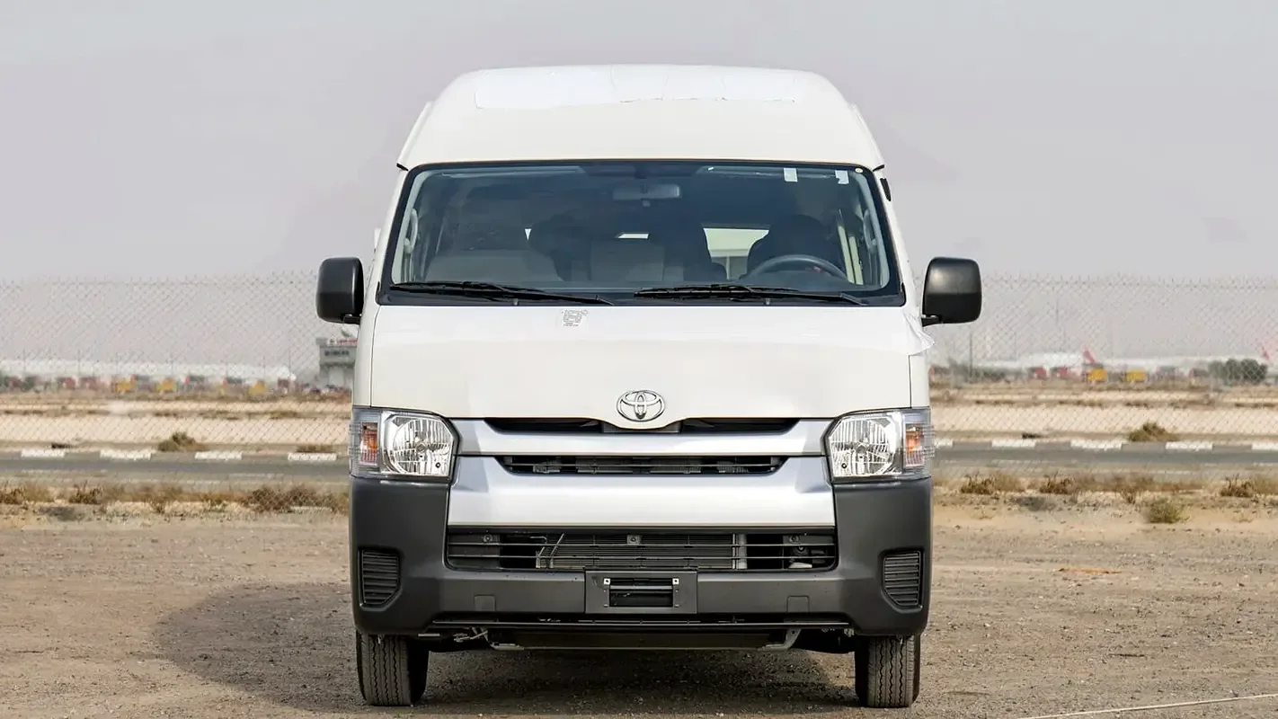 Toyota Hiace 2.7 MT (151 حصان) - 4