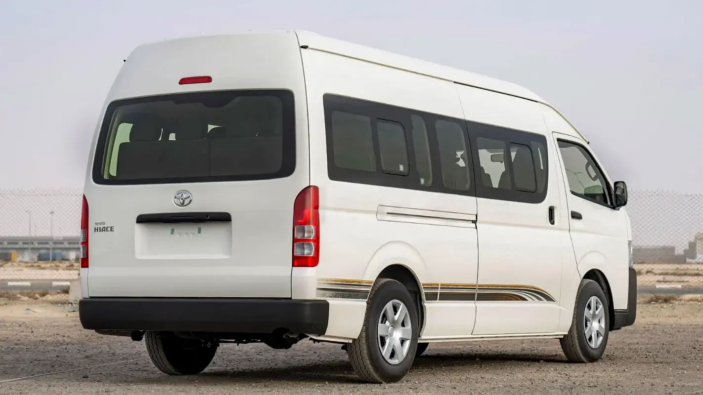 Toyota Hiace 2.7 MT (151 حصان) - 2