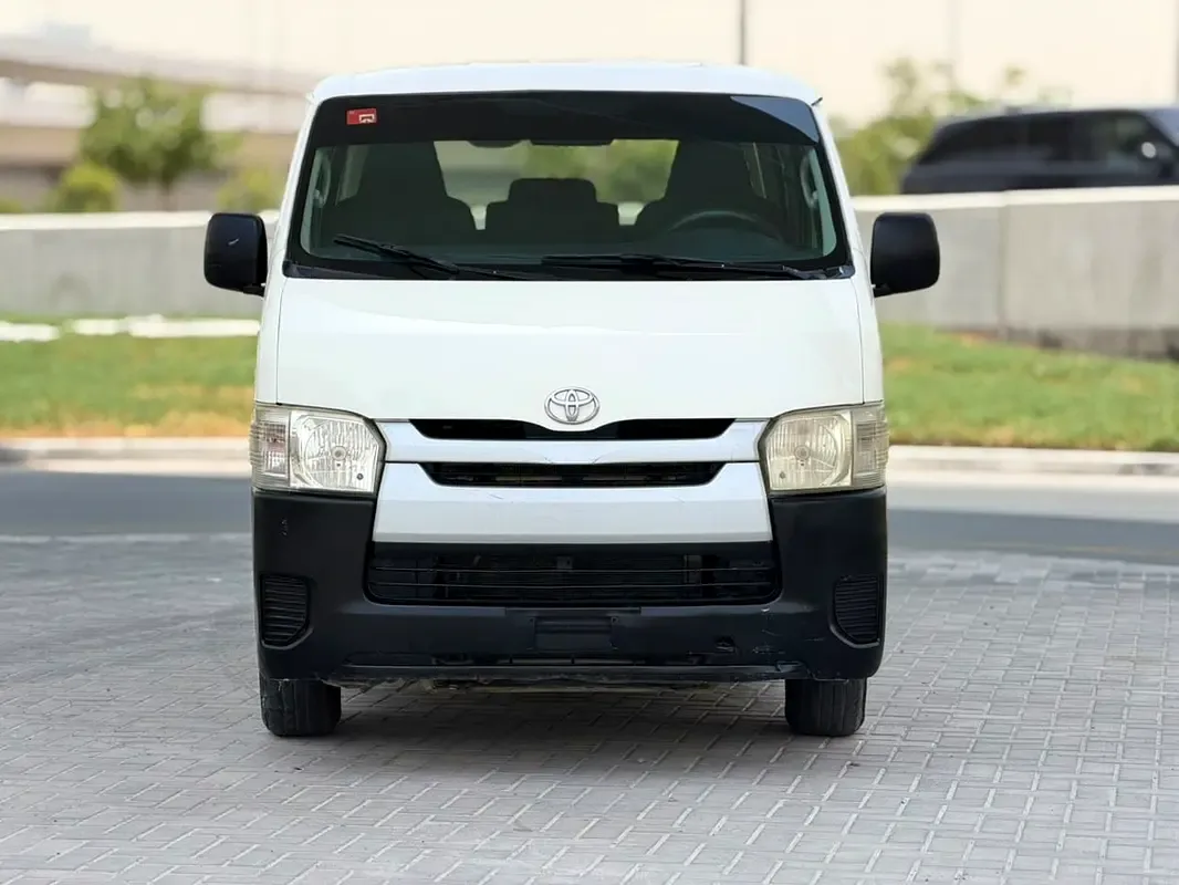 Toyota Hiace 2.7 MT (151 hp)