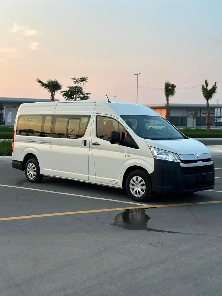 Toyota Hiace 2.7 MT (151 hp) - 2