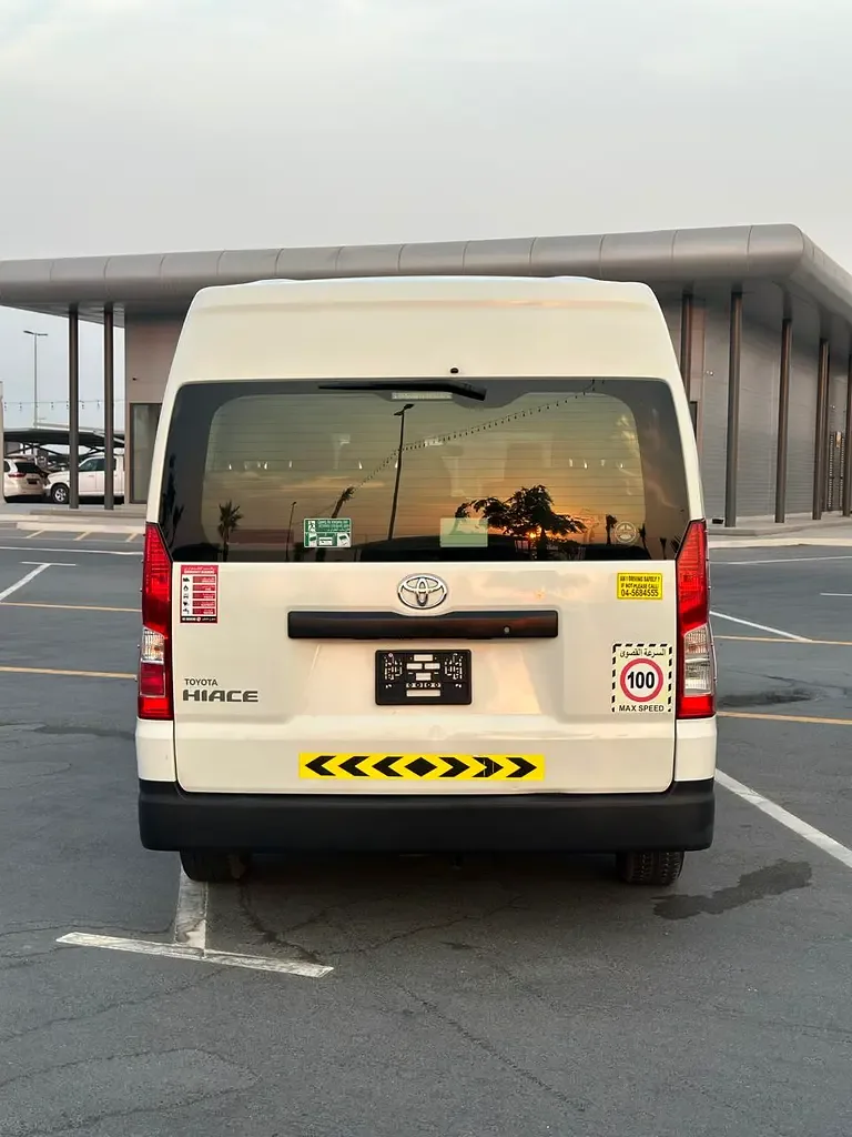 Toyota Hiace 2.7 MT (151 hp) - 6