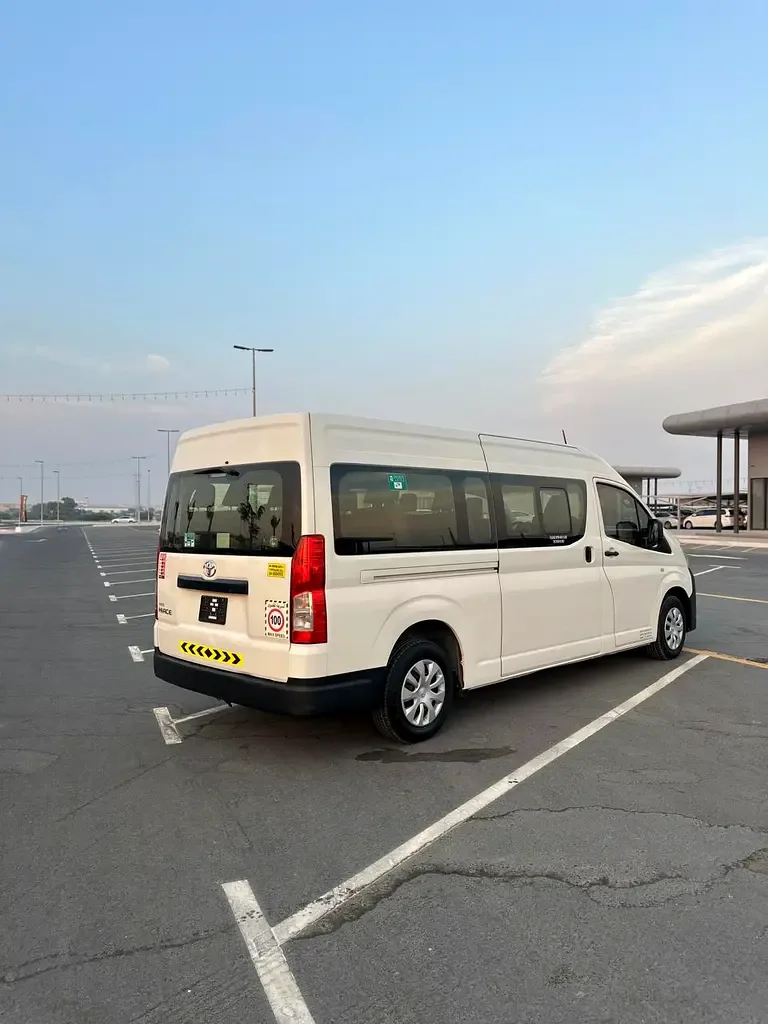 Toyota Hiace 2.7 MT (151 hp) - 5