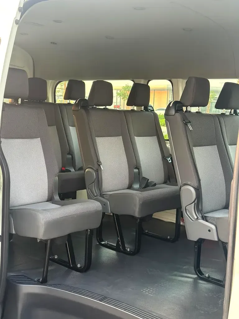 Toyota Hiace 2.7 MT (151 hp) - 13