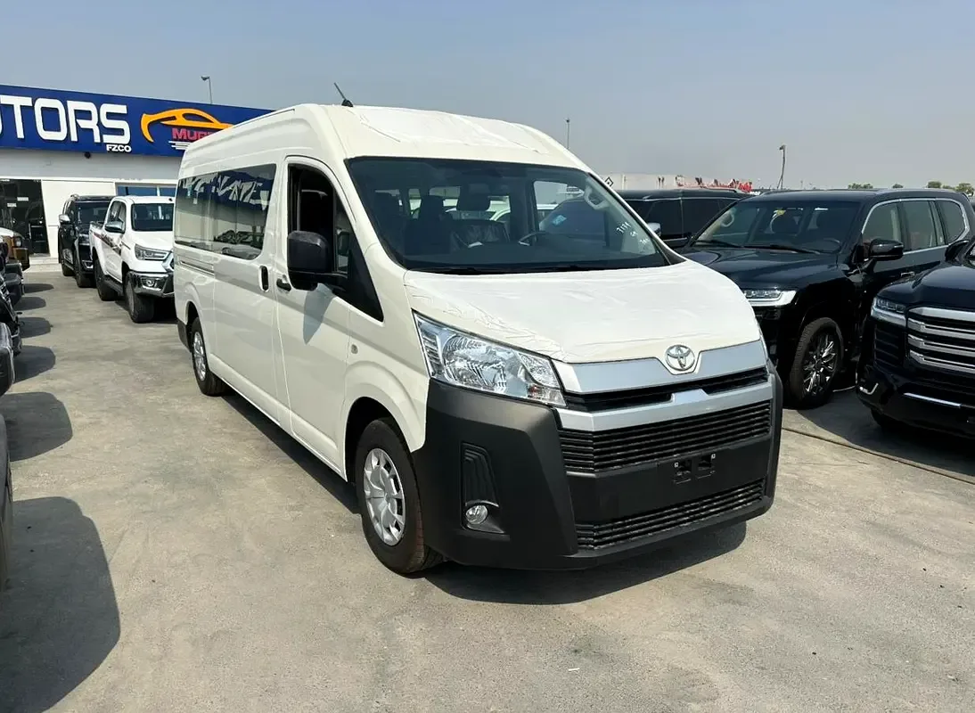 Toyota Hiace 2.8 MT (156 hp) - 2