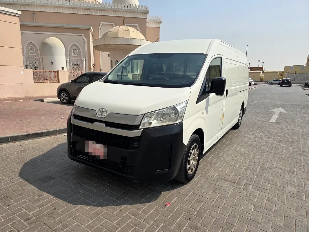 Toyota Hiace 3.0 D MT RWD (144 حصان) - 2