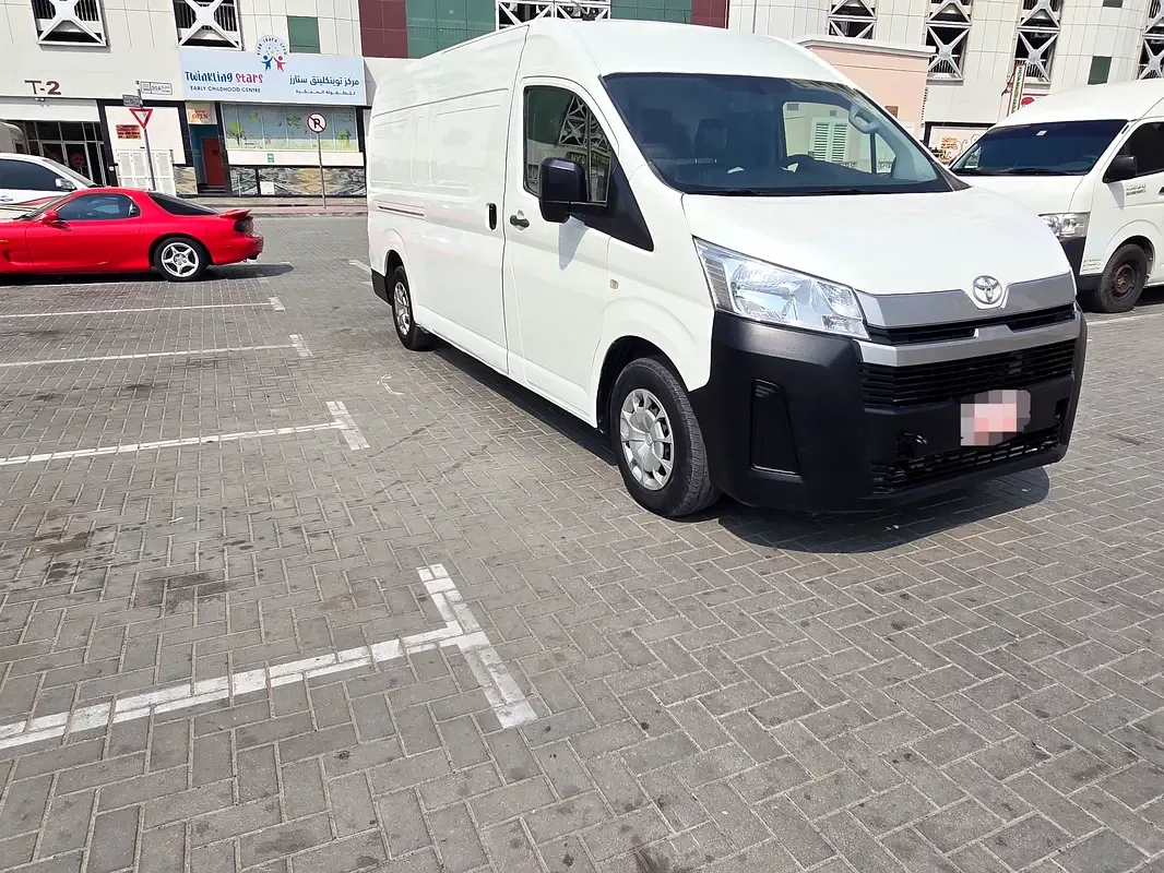 Toyota Hiace 3.0 D MT RWD (144 حصان) - 3