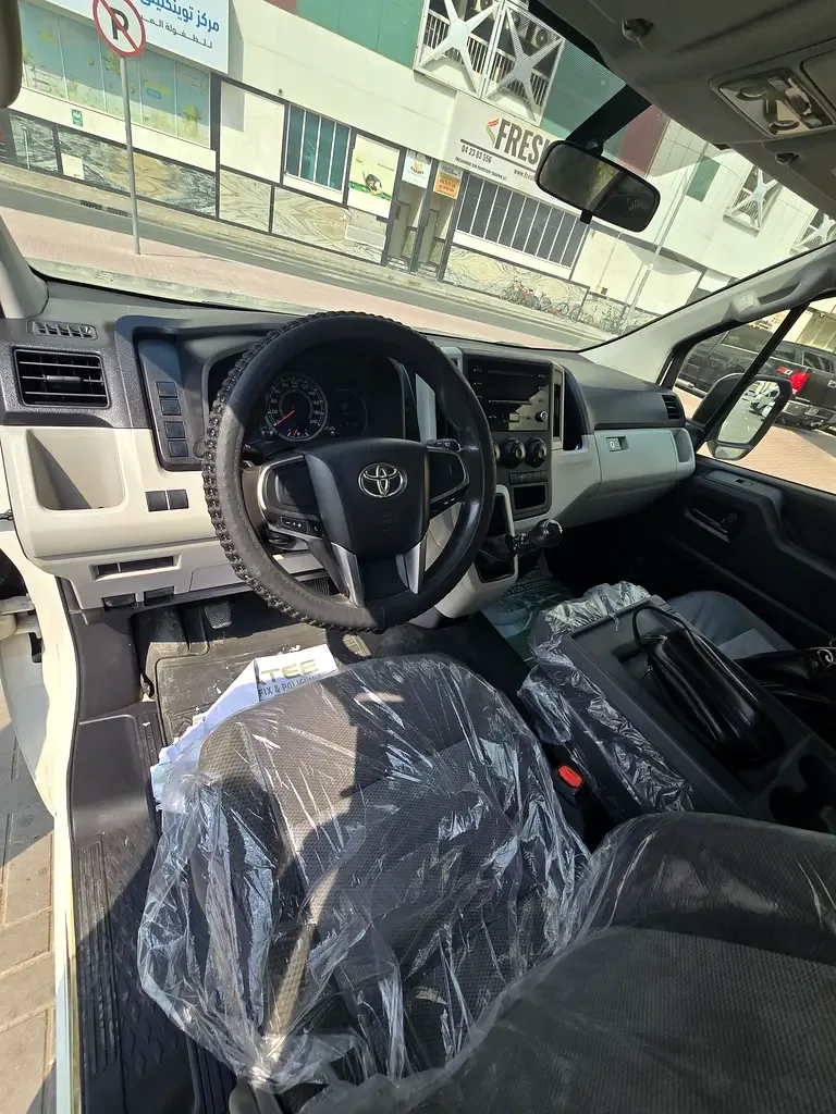 Toyota Hiace 3.0 D MT RWD (144 حصان) - 7