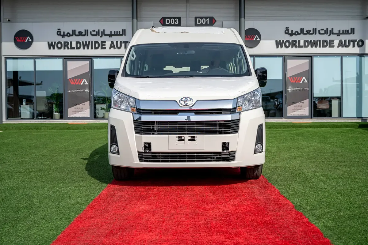 Toyota Hiace 3.5 AT (281 hp)