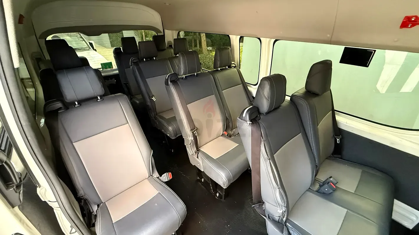 Toyota Hiace 3.5 AT (281 hp) - 10