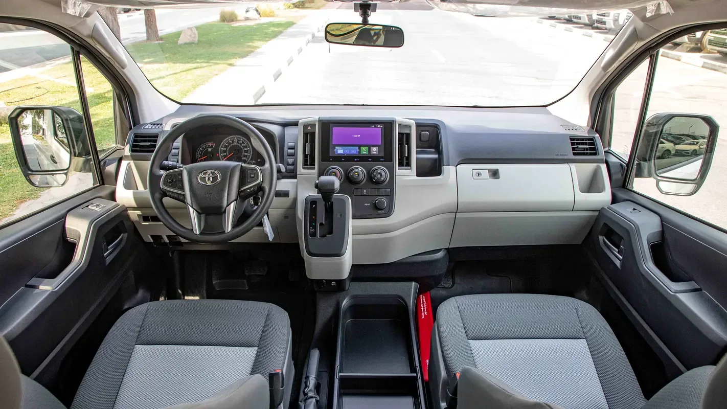 Toyota Hiace 3.5 AT (281 حصان) - 10