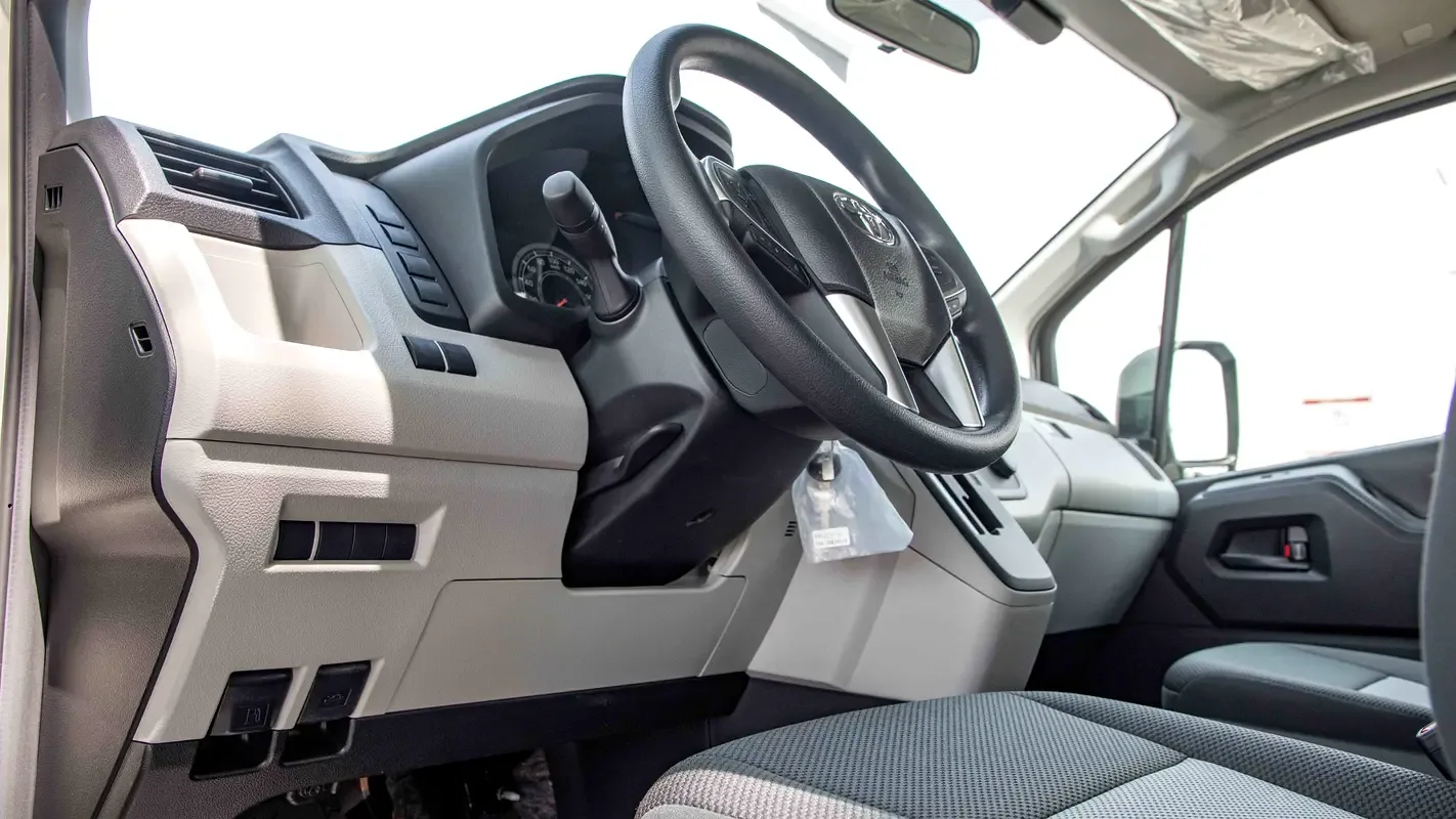 Toyota Hiace 3.5 AT (281 حصان) - 11