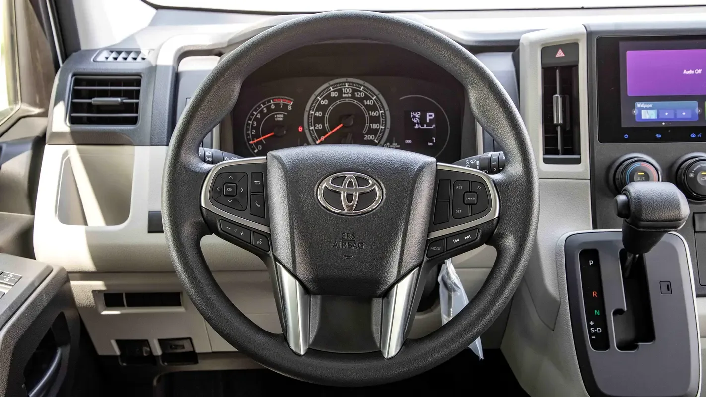 Toyota Hiace 3.5 AT (281 حصان) - 13