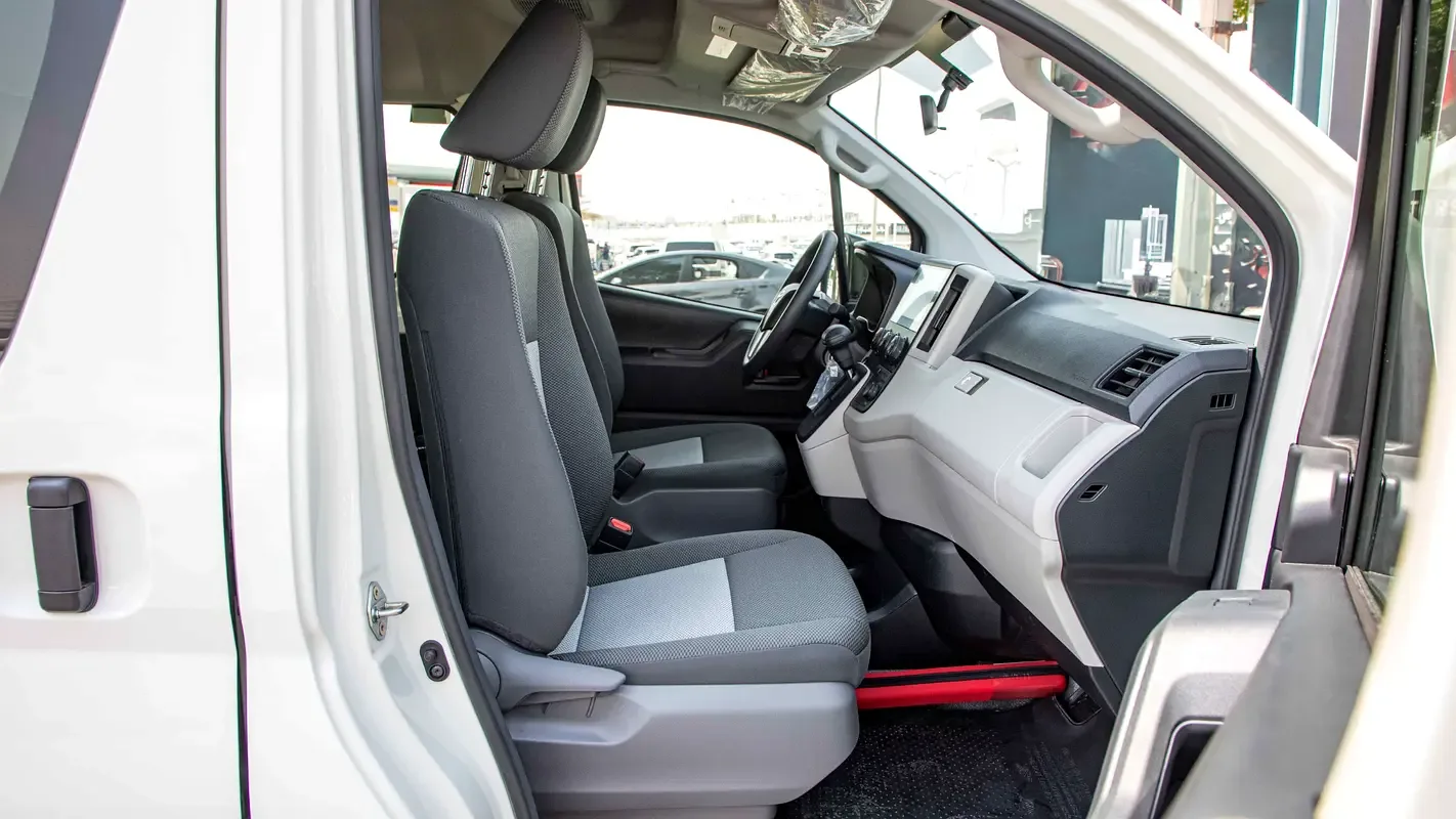 Toyota Hiace 3.5 AT (281 حصان) - 12