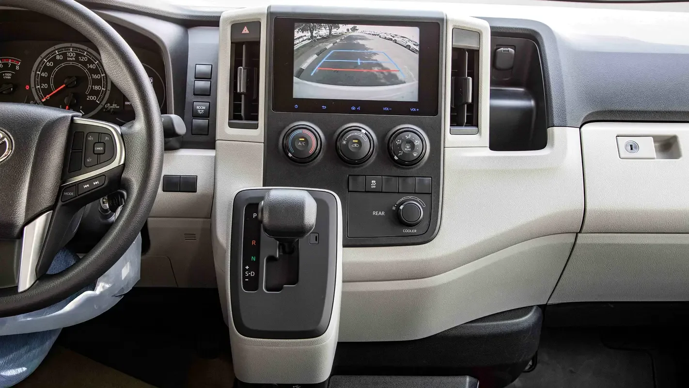 Toyota Hiace 3.5 AT (281 حصان) - 16