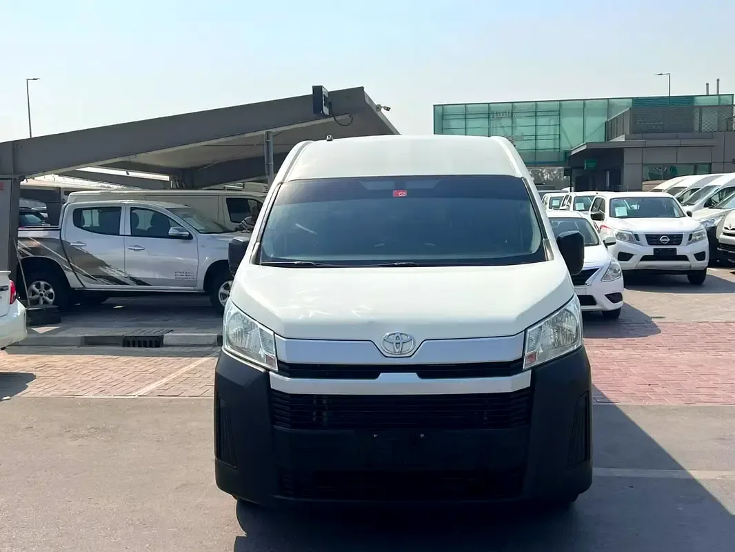 Toyota Hiace 3.5 MT (281 hp) - 2