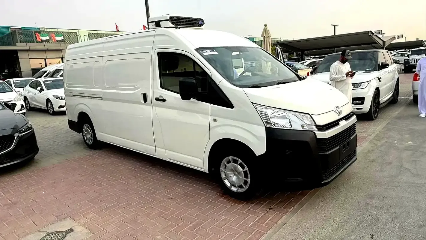 Toyota Hiace 3.5 MT (281 hp)