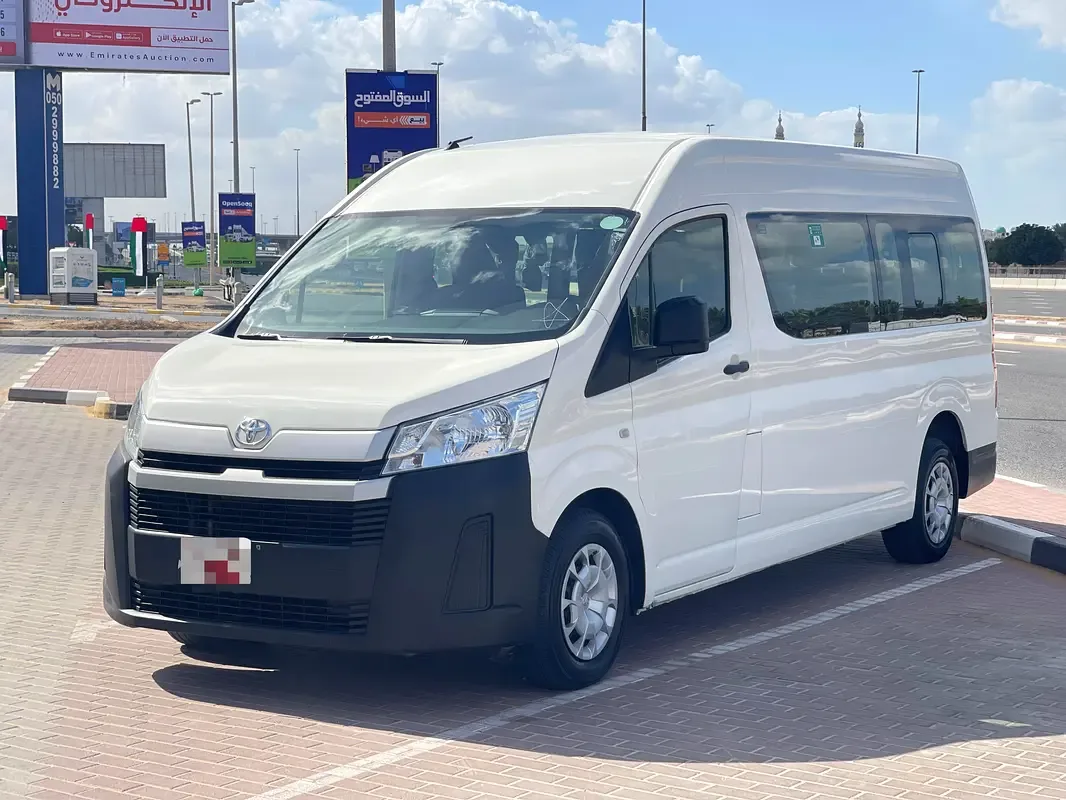 Toyota Hiace 3.5 MT (281 hp)