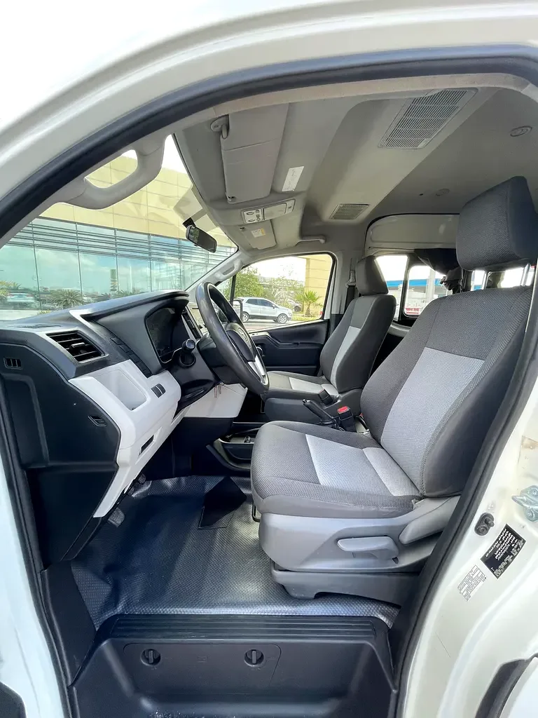 Toyota Hiace 3.5 MT (281 حصان) - 6