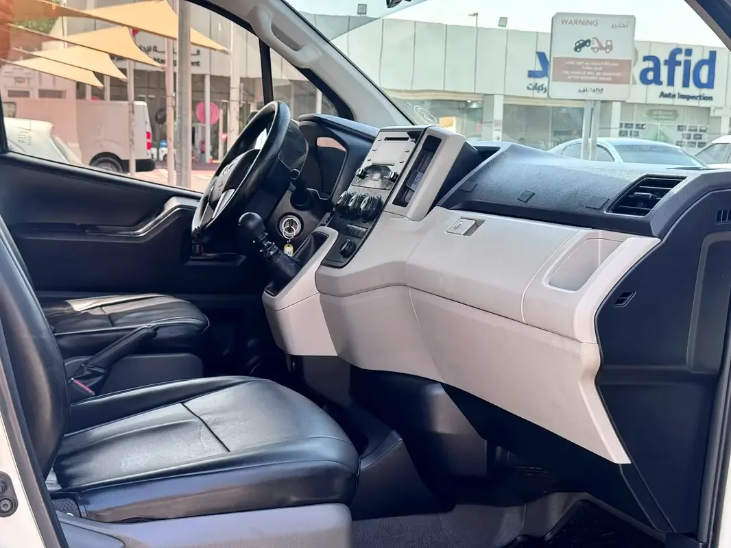 Toyota Hiace 3.5 MT (281 hp) - 8