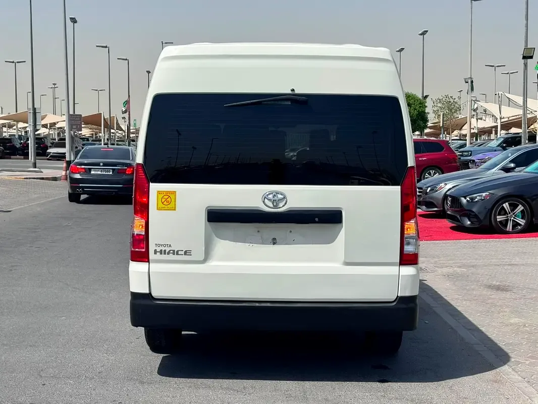 Toyota Hiace 3.5 MT (281 hp) - 6