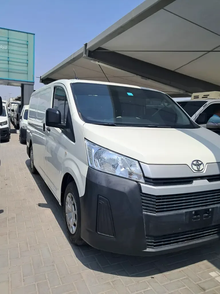 Toyota Hiace 3.5 MT (281 حصان) - 5