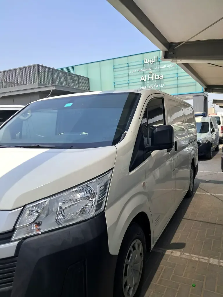 Toyota Hiace 3.5 MT (281 حصان) - 4