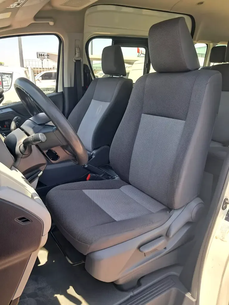 Toyota Hiace 3.5 MT (281 حصان) - 4